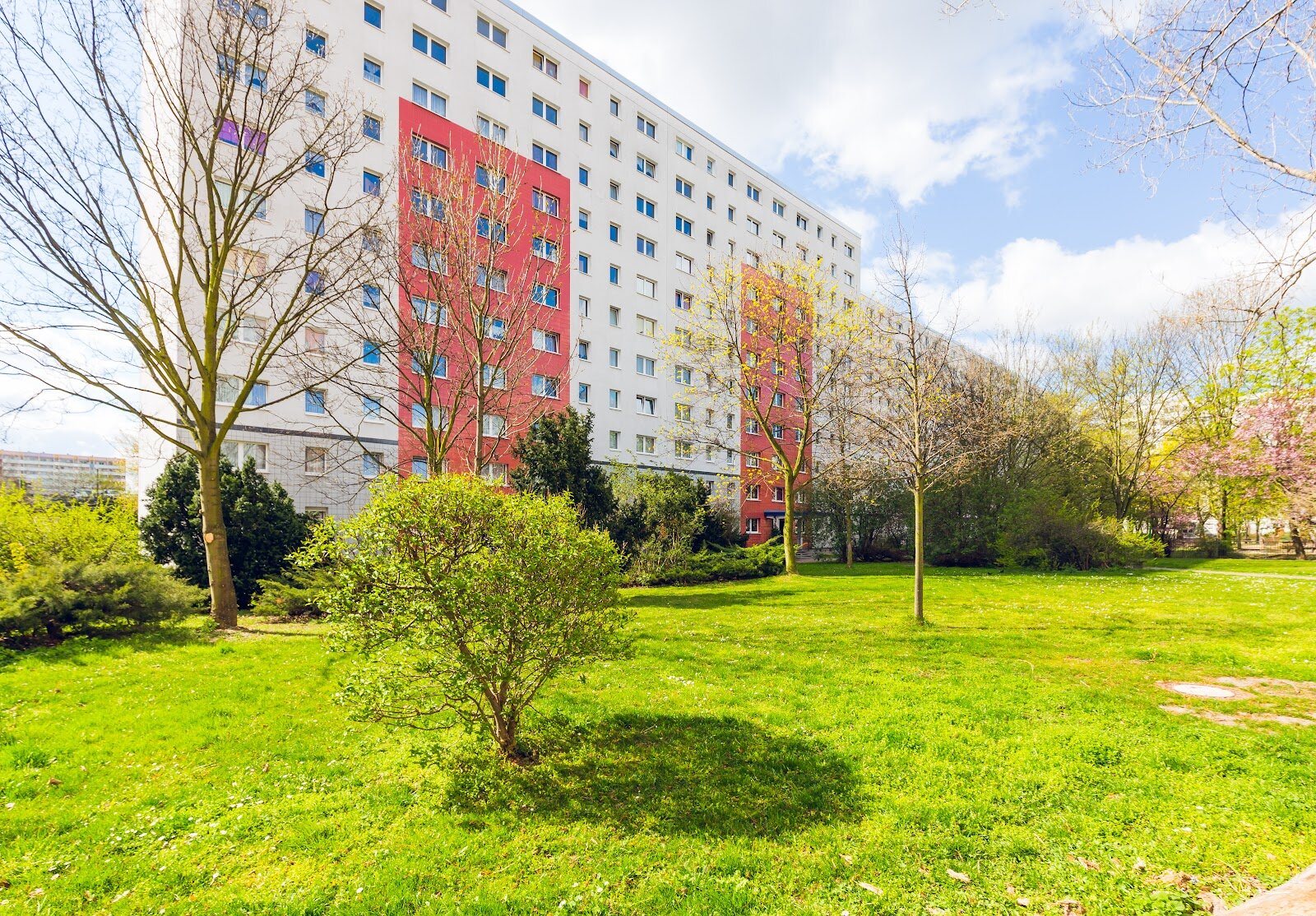 Albert-Einstein-Straße 20, 06122 Halle (Saale)