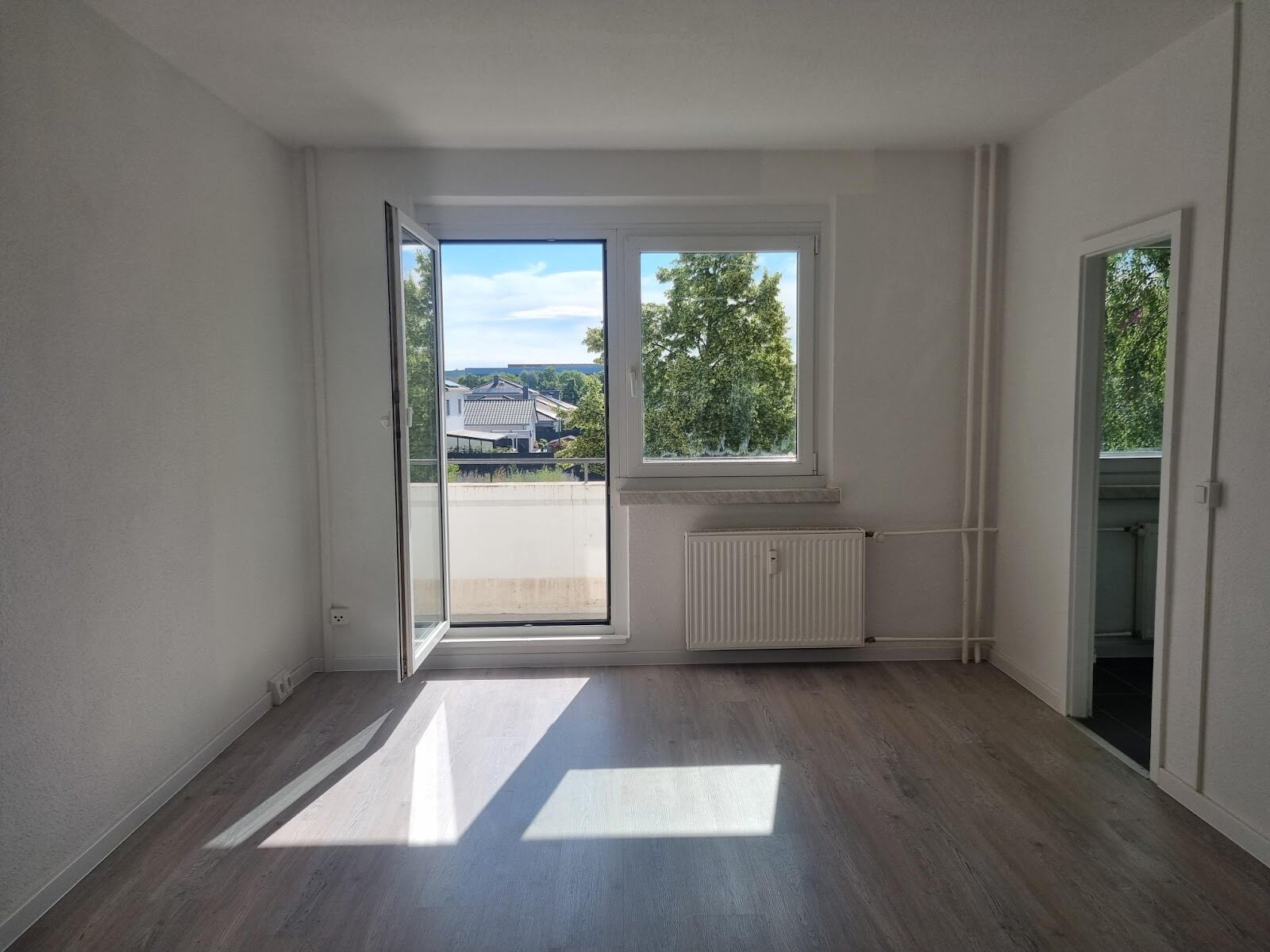 Bruno-Taut-Ring 164, 39130 Magdeburg