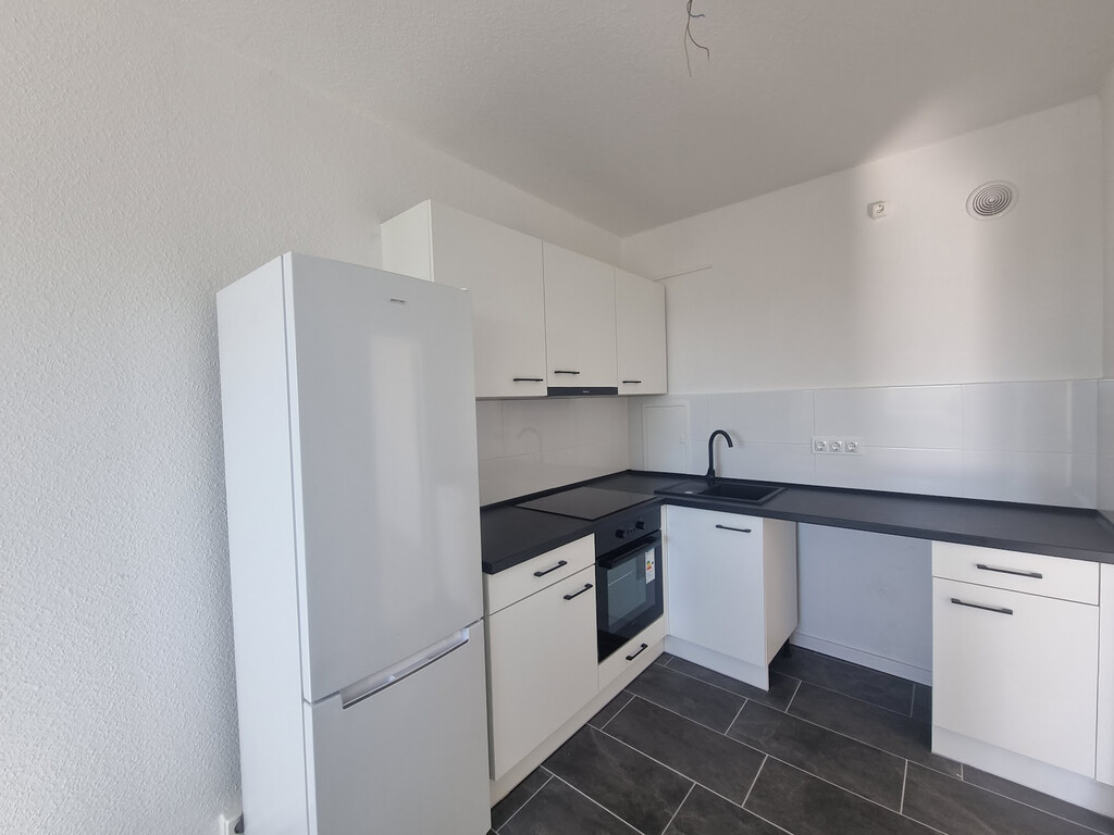 Bruno-Taut-Ring 169, 39130 Magdeburg