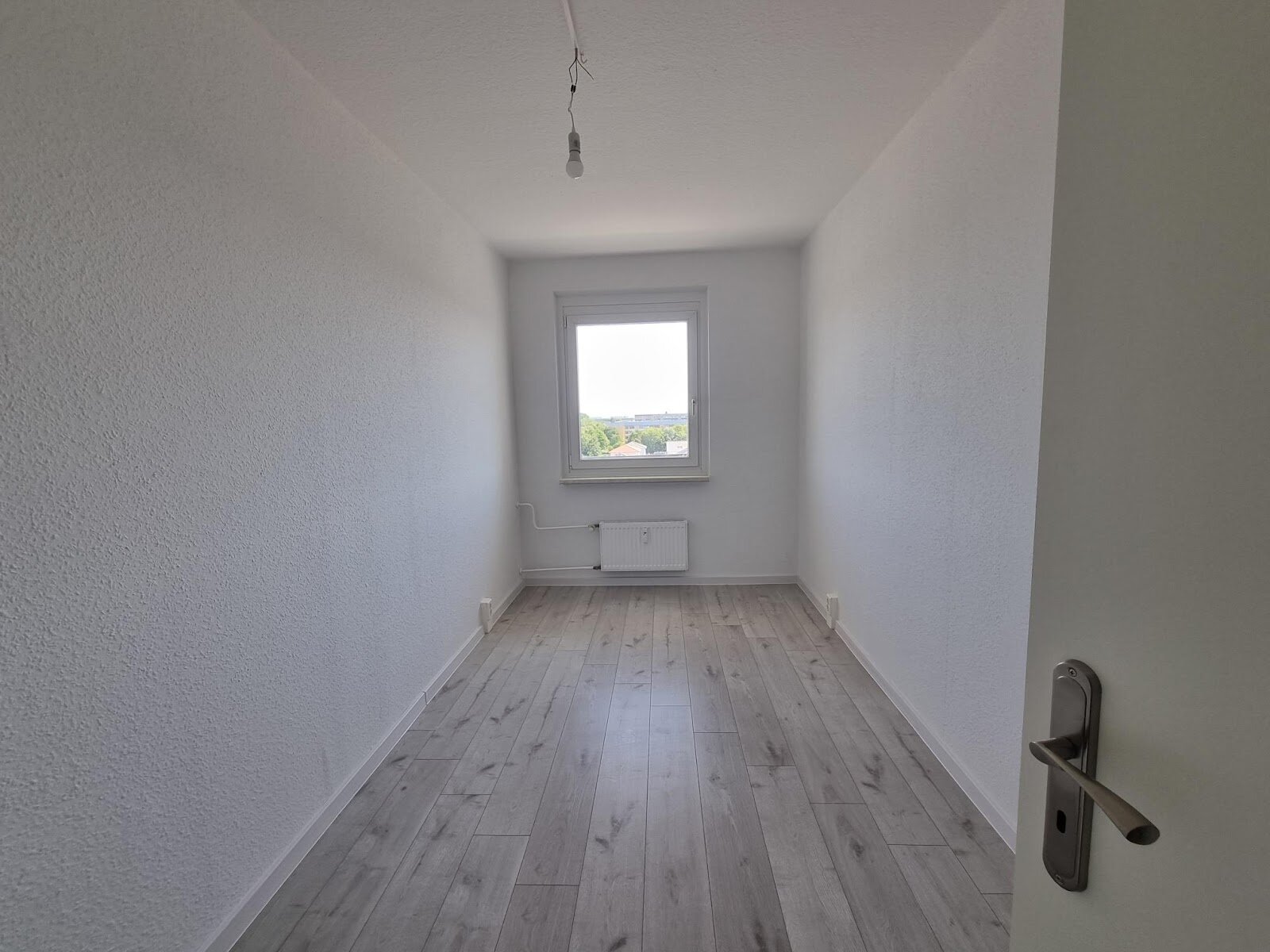 Bruno-Taut-Ring 170, 39130 Magdeburg